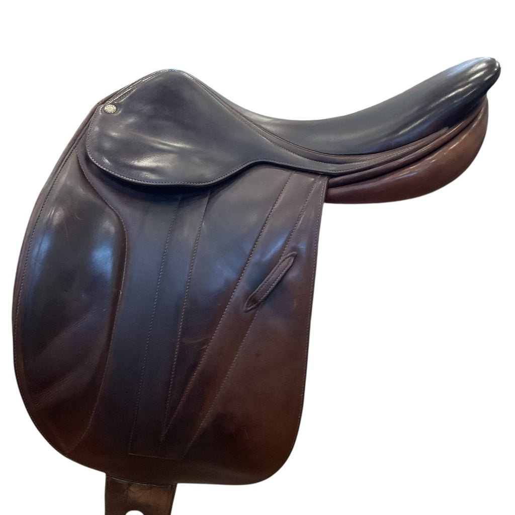 17" Butet Med/Narrow Used Dressage Saddle - H