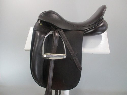 County Fusion Dressage Saddle 17" W *BROWN*