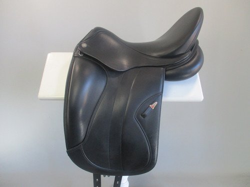 Equipe Kalifornia Dressage Saddle 16.5" M-MW