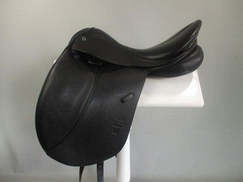 Stubben Aramis Dressage Saddle 17.5" MW