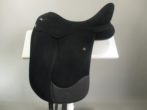 Wintec Isabell Icon Dressage Saddle 17"