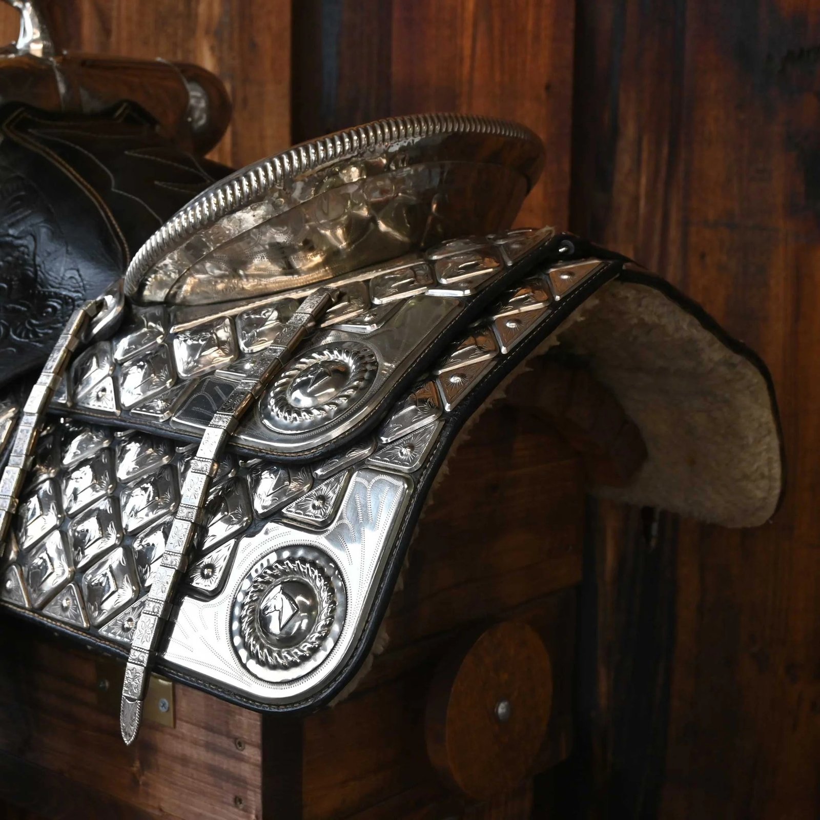 Antique Ted Flowers Parade Saddle – Vintage Western Collectible - Image 4
